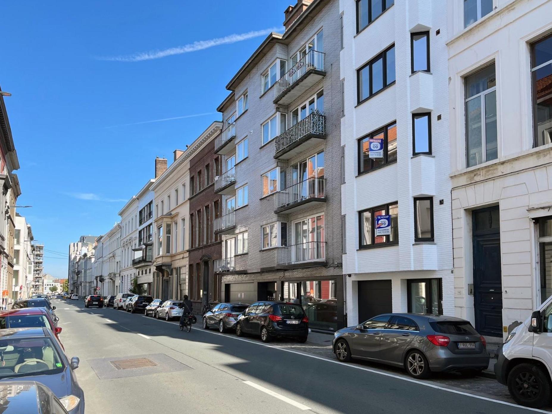 Trendy & Sunny Apartment In Gent Exteriör bild