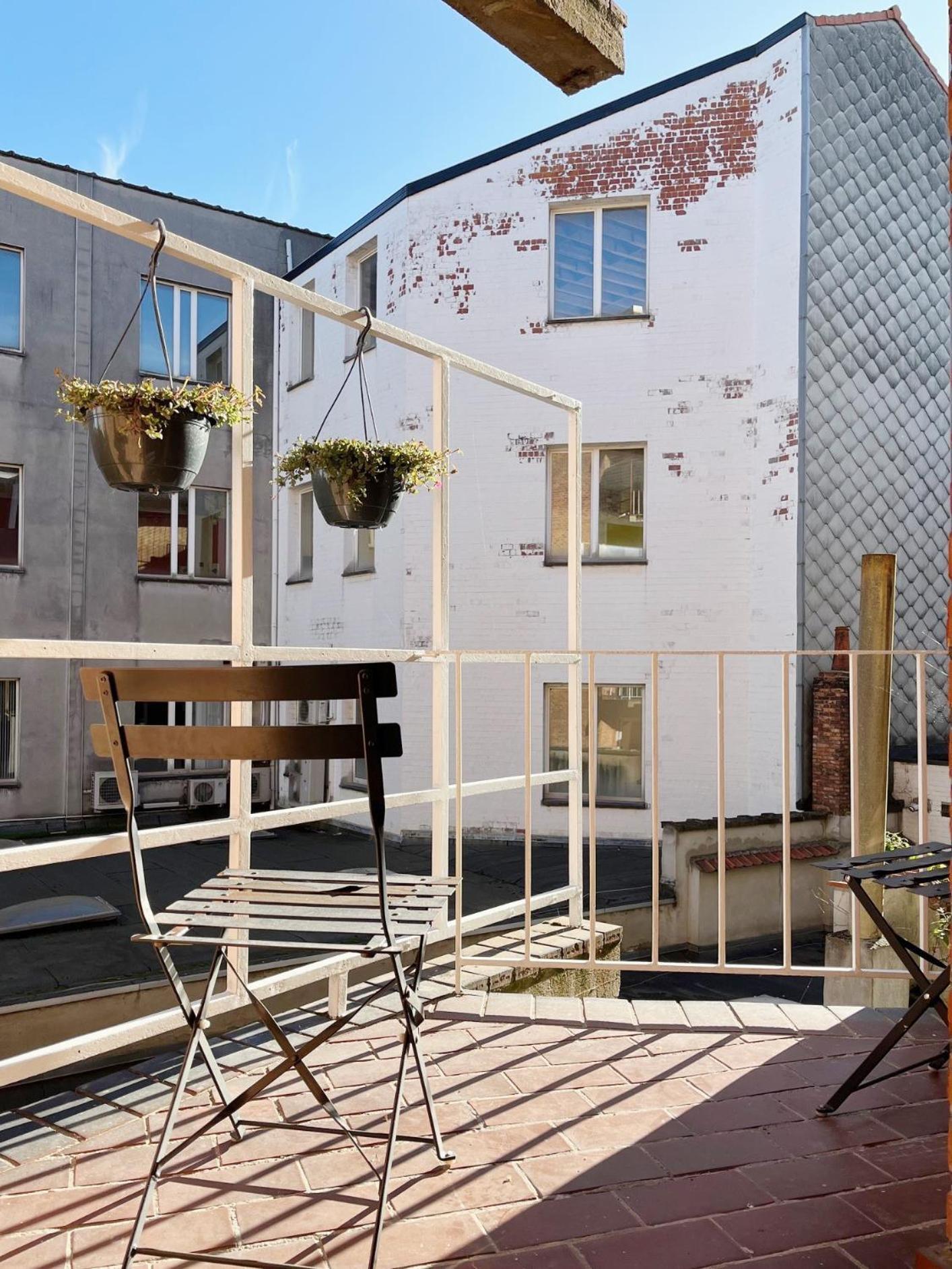 Trendy & Sunny Apartment In Gent Exteriör bild